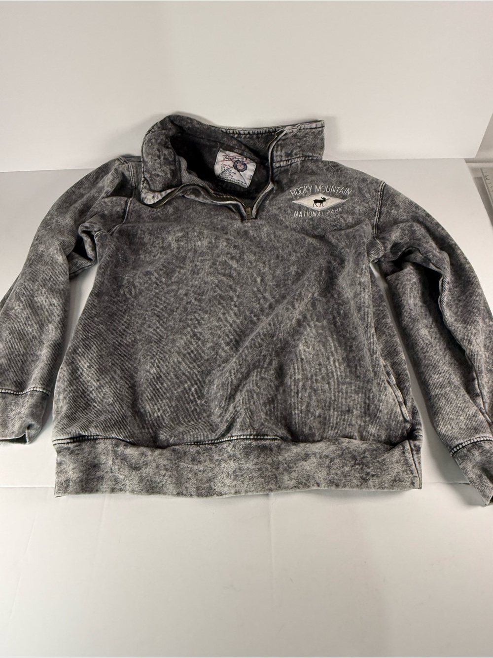 Rocky Mountain National Park Men's Gray Pullover Sweater